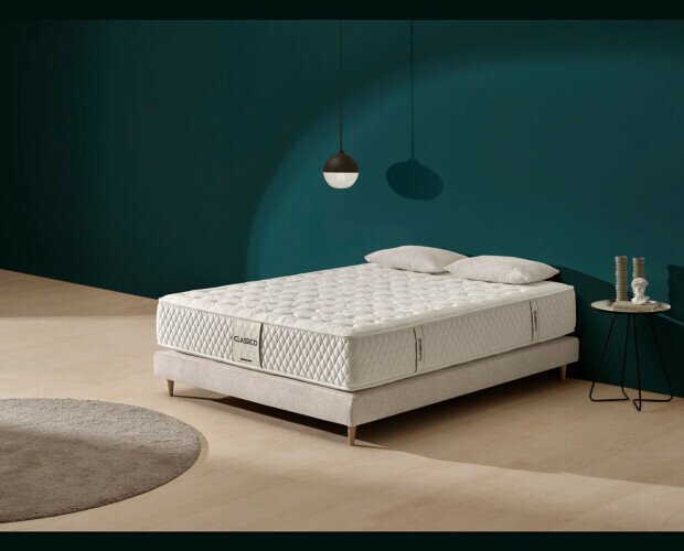 Puff cama Box Visco de ES Interiorismo. Puff cama con colchón viscoelástico.