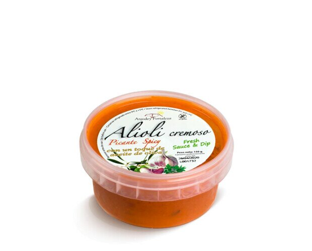 Alioli cremoso picante. Salsa cremosa para untar con papas guisadas, fritas, pan, tostadas, sándwiches