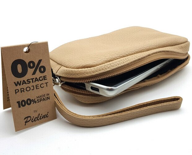 Bolso Pequeño Con Asa. Bolso Pequeño Con Asa 0% Wastage Project. Minimizamos los residuos.