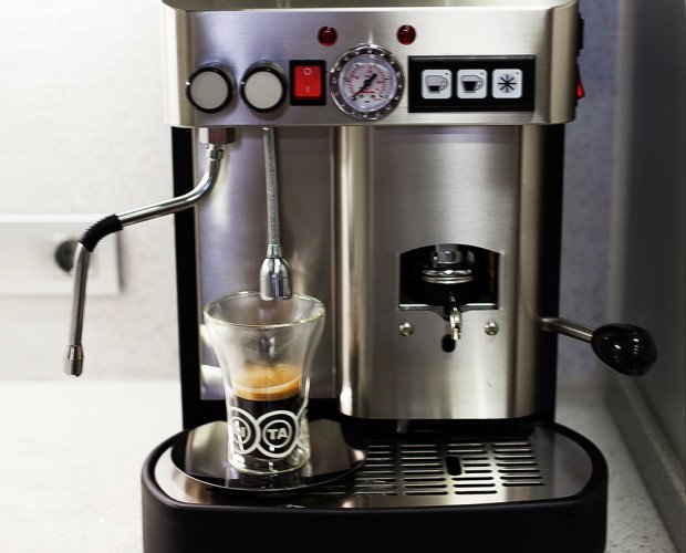 Cafeteras pequeñas para tu oficina: los modelos más buscados