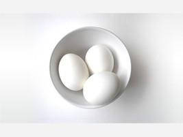 Alimentación y Bebidas. Huevos blancos L de entre 53 y 63 gramos