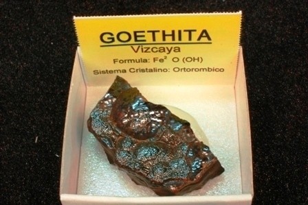 PIEDRA en bruto, natural  GOETHITA