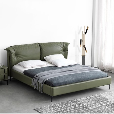 Cama Doble de Cuero de Vaca y Estilo Italiano - CA-M-46