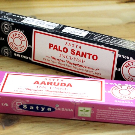 12 Incienso Satya 15gr - Palo Santo