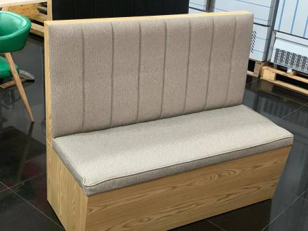 Sofa madera gris