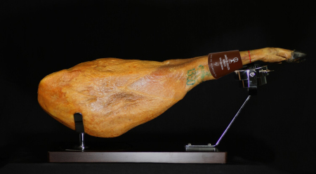 JAMÓN DE BELLOTA IBÉRICO 4@ 50% RAZA IBÉRICA (8,5-9,5 kg.) 3 años de curación