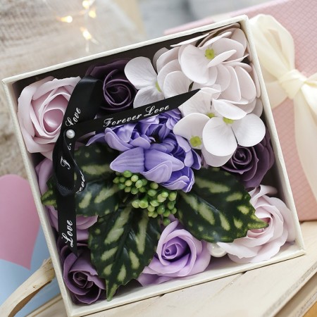 Bouquet flores jabon caja regalo - morado