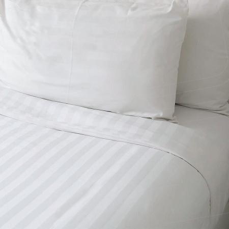 Colcha Cutí Premium; 220x270cm (cama de 105 x 190/200cm)